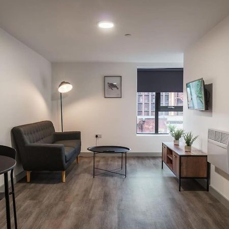 Modern 1 Bed Apartment In Liverpool Centre Exterior photo